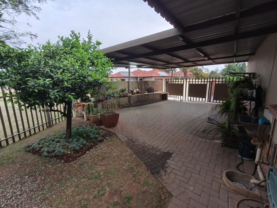3 Bedroom Property for Sale in Waterkloof North West